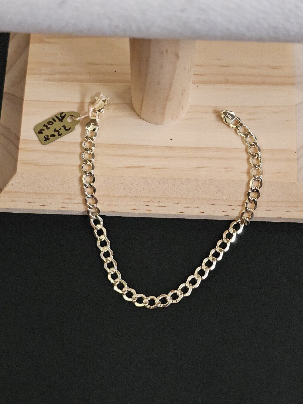 14k Gold Bracelet 7 Inch